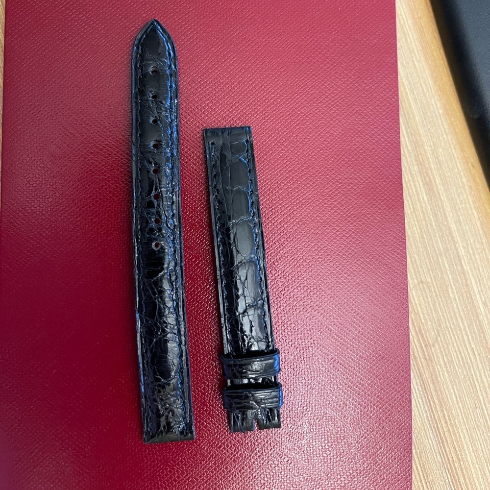 Cartier black alligator strap 12mm. Baignoire.